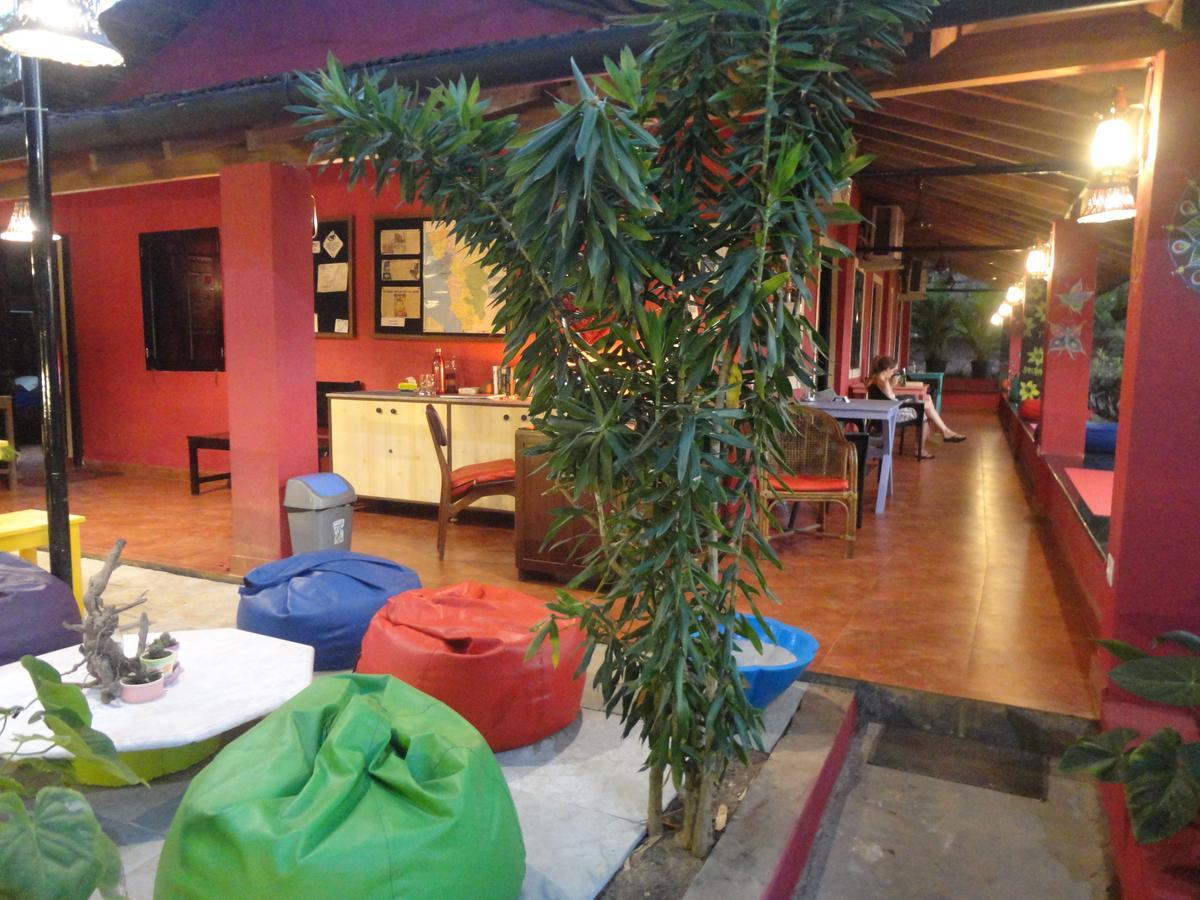 אנג'ונה The Yuppi Hippi Female Hostel מראה חיצוני תמונה