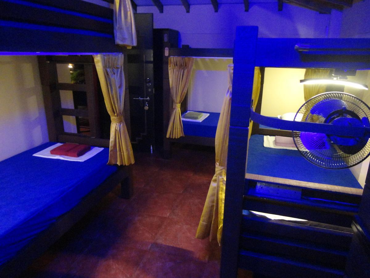 אנג'ונה The Yuppi Hippi Female Hostel מראה חיצוני תמונה